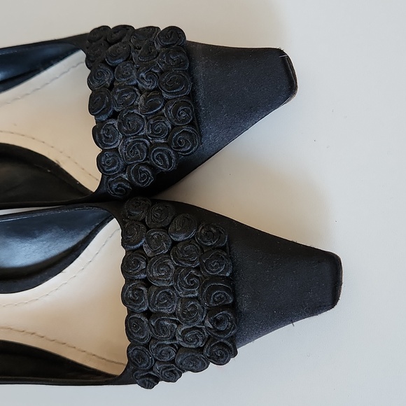 CHRISTIAN DIOR | Rosette heels black satin sz 39.5 - Picture 2 of 8